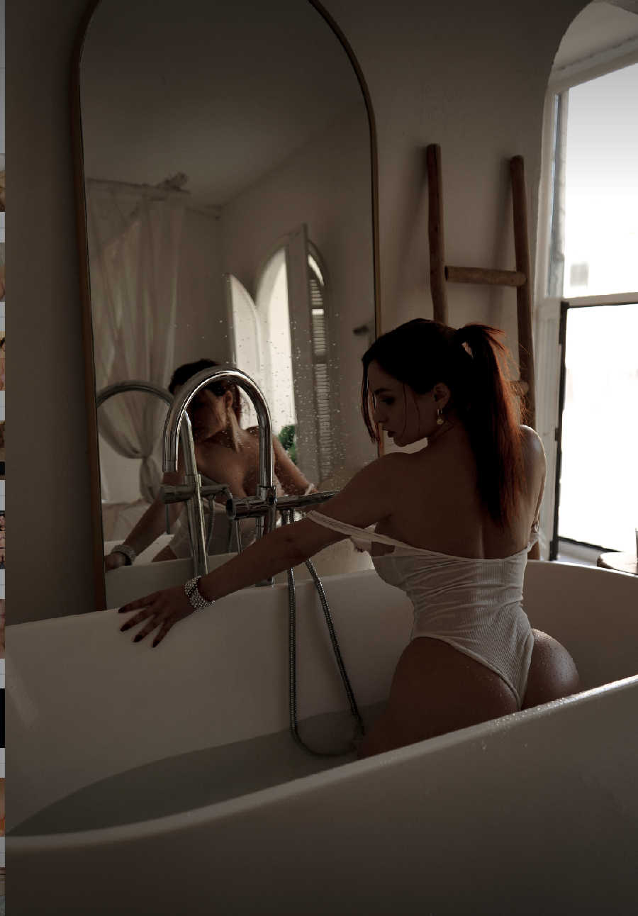 A playful frame from Miranda Faith nude — online in Chifeng