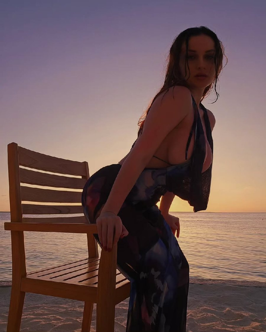 Sexy girl Miranda Faith nude in Chifeng