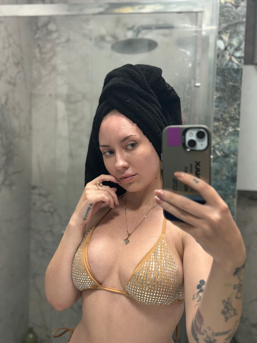 Nude girl KateV in Chifeng