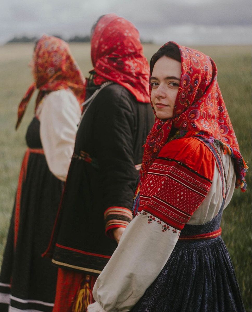 Women in Slavic costumes in Chifeng