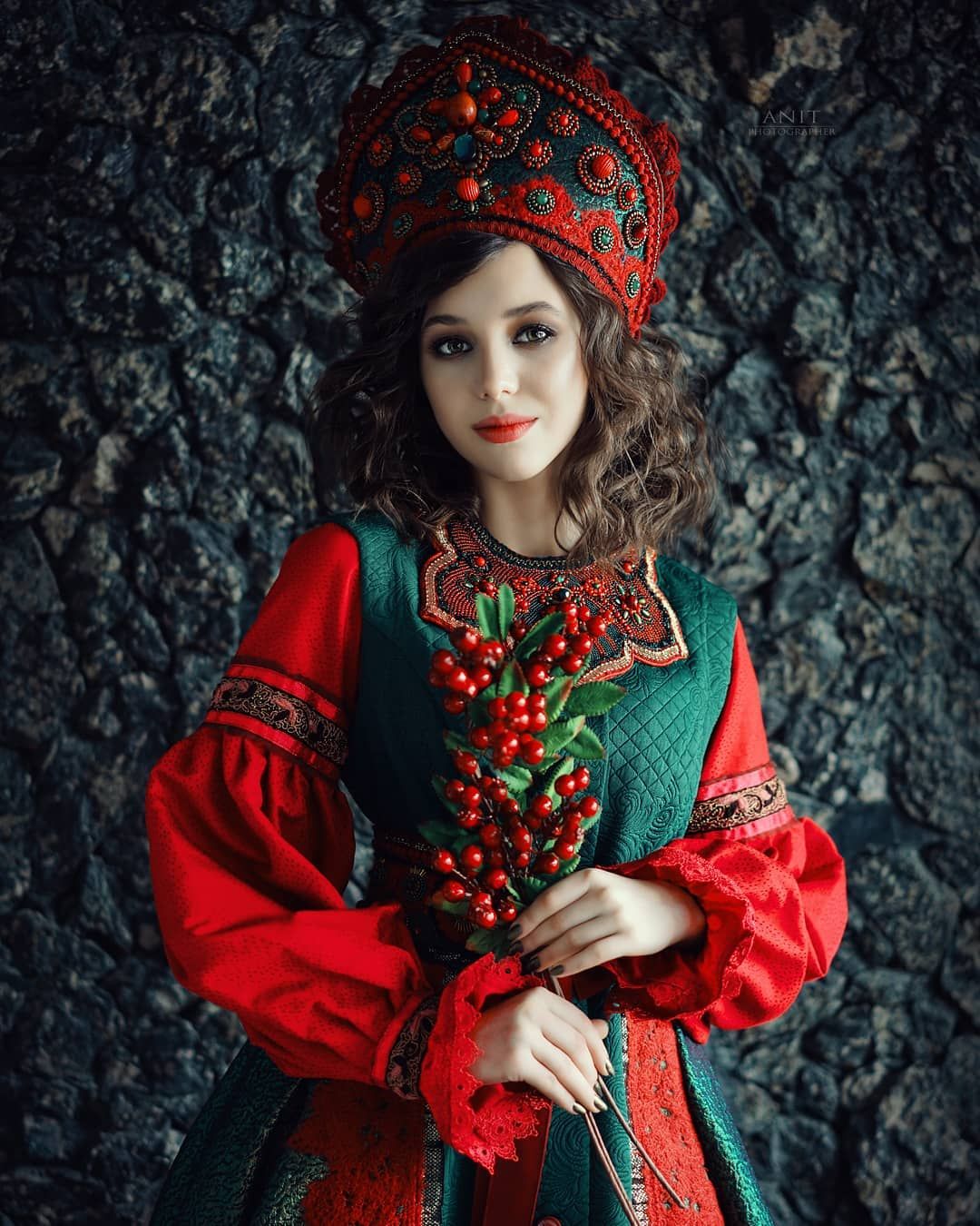 Nude girl Women in Slavic costumes in Chifeng