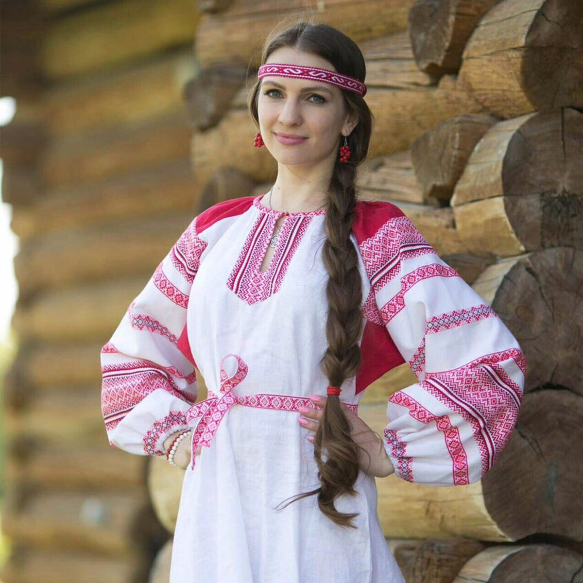 Girls in Slavic costumes in Chifeng