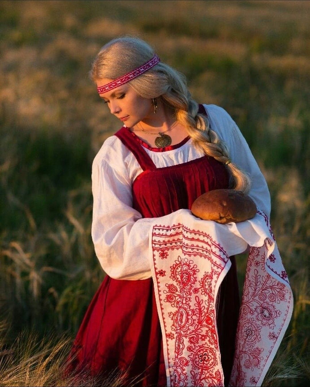 Girls in Slavic costumes in Chifeng