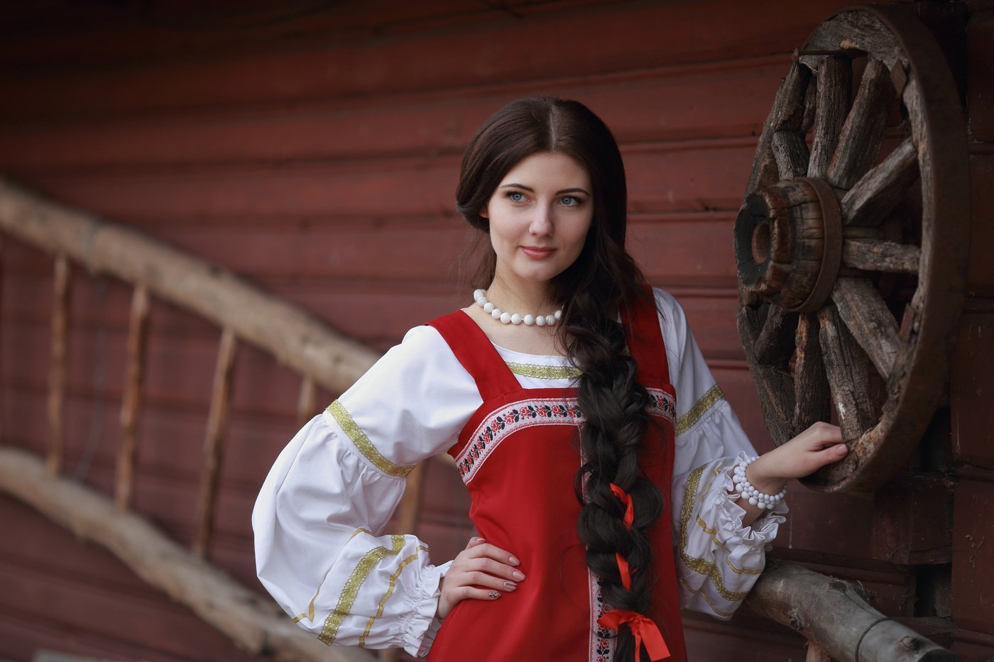 Girls in Slavic costumes in Chifeng