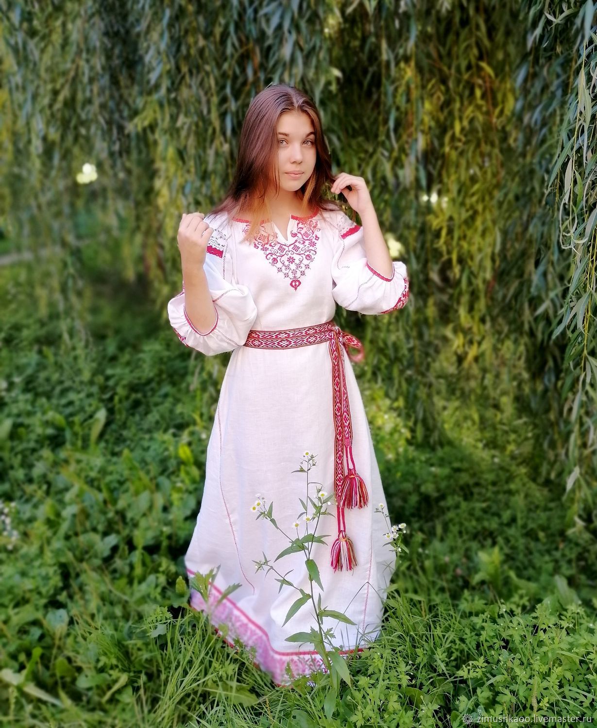 Girl Girls in Slavic costumes in Chifeng