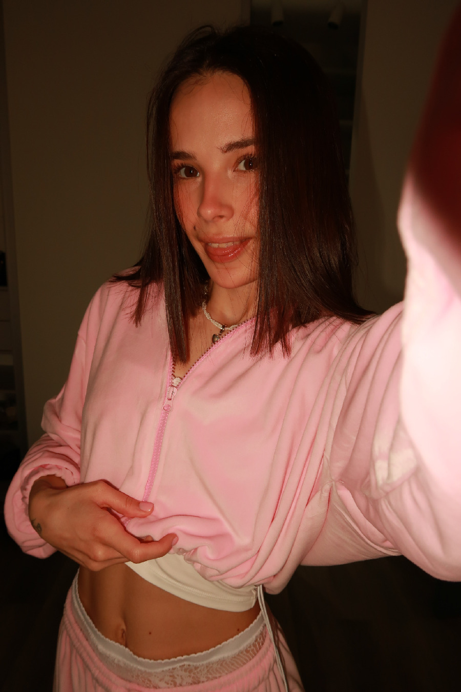 Tina brings the glow — live moments in Chifeng