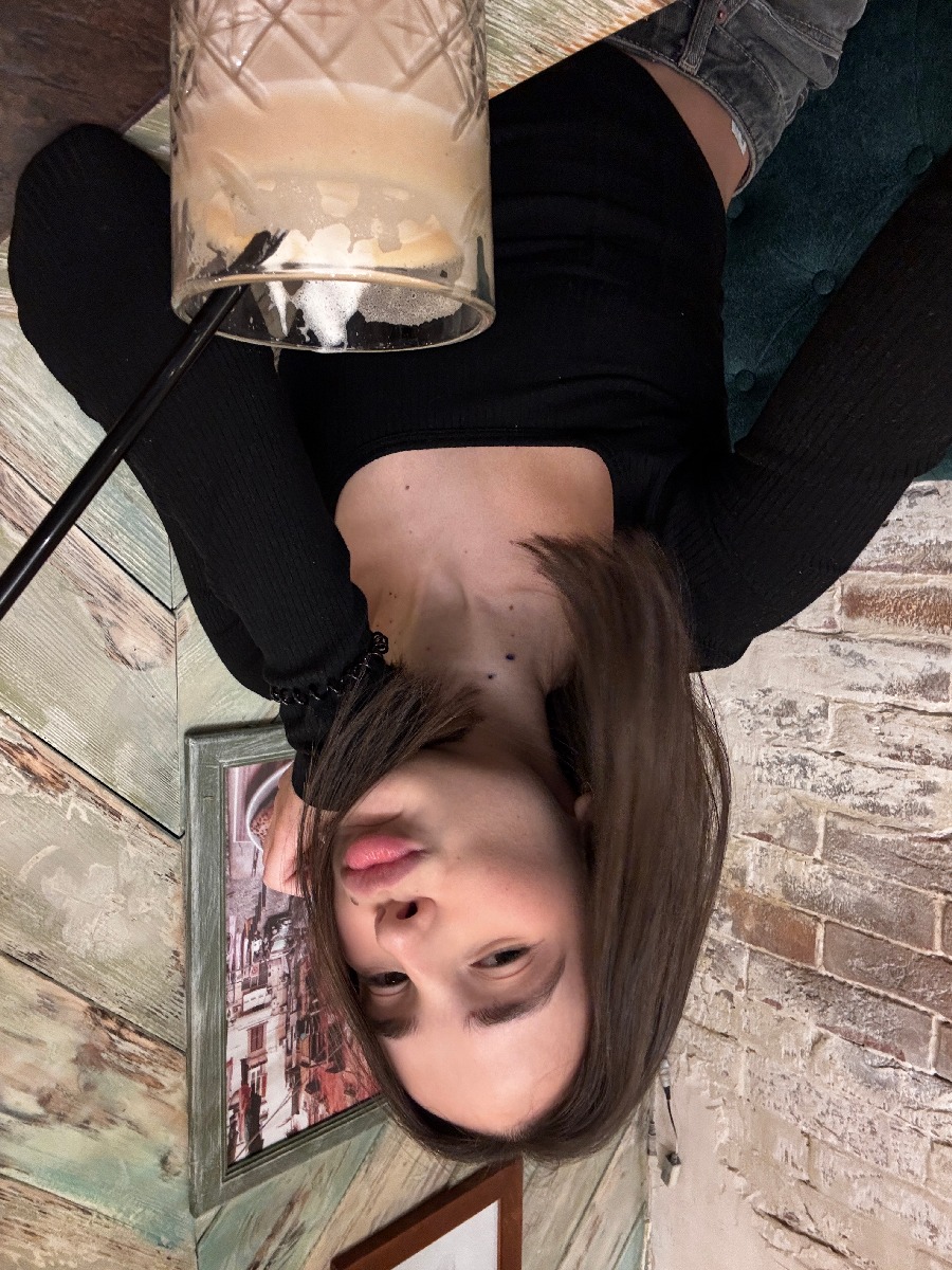 Fresh photos, fresh mood — Tina online in Chifeng